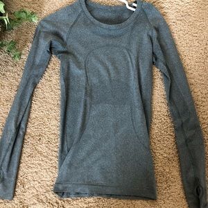 Long sleeve lulu top
